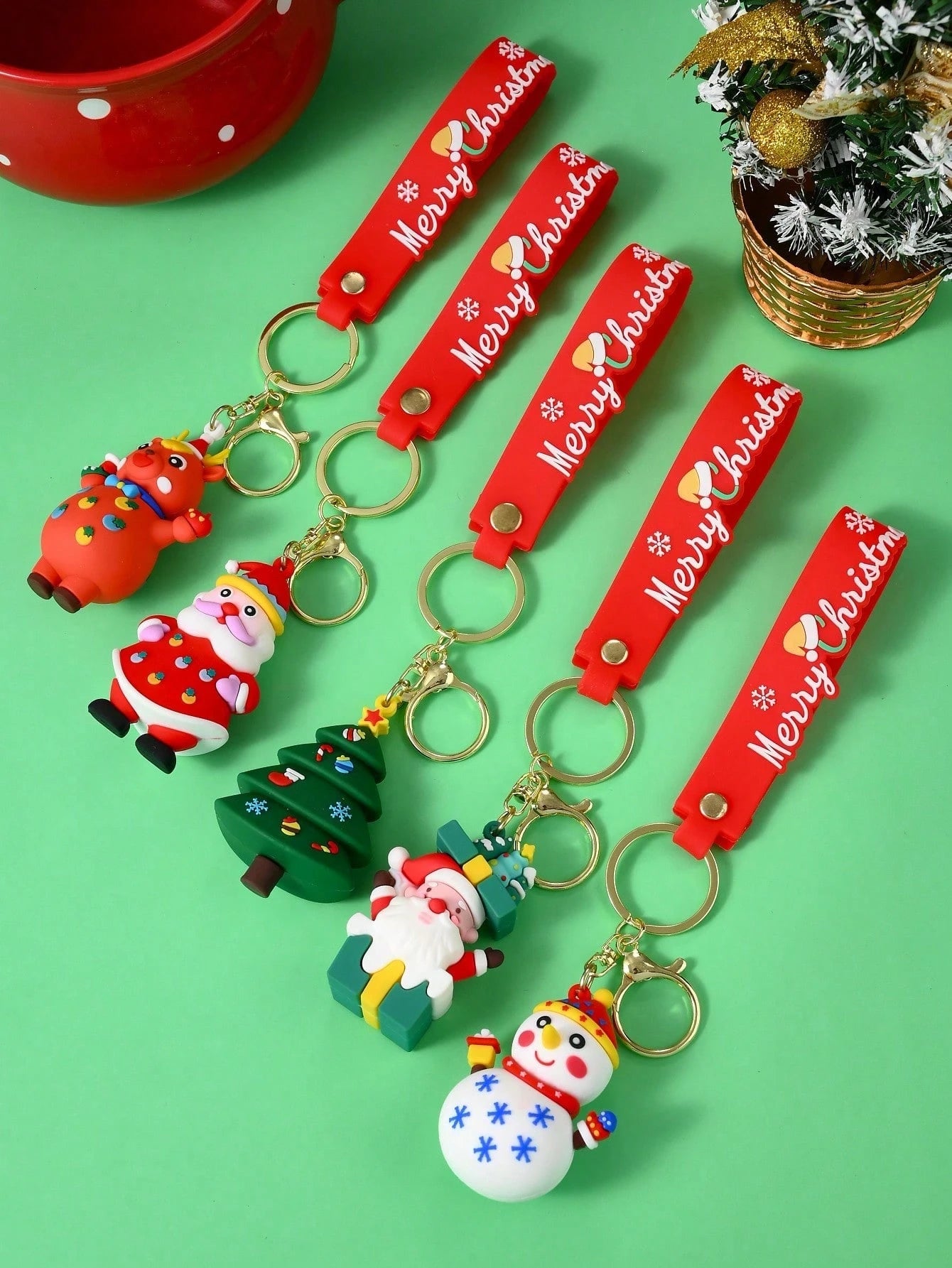 1-5pcs Christmas Holiday Keychains