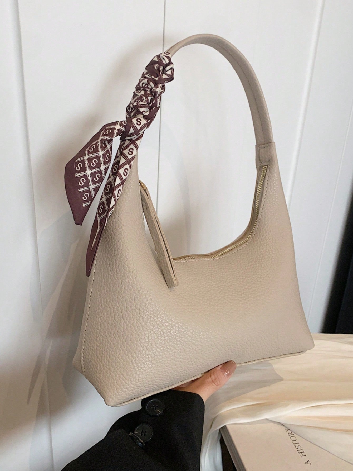 Minimalist Shoulder Bag With Scarf