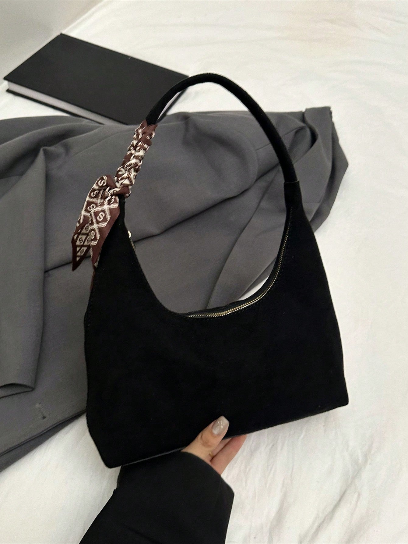 Minimalist Shoulder Bag With Scarf