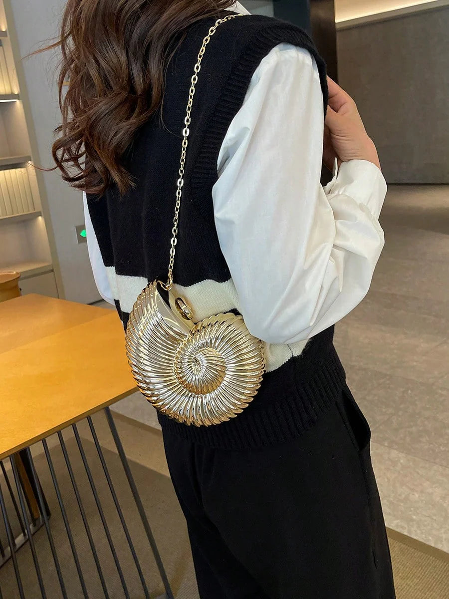 Glittery Wave Pattern Chain Bag