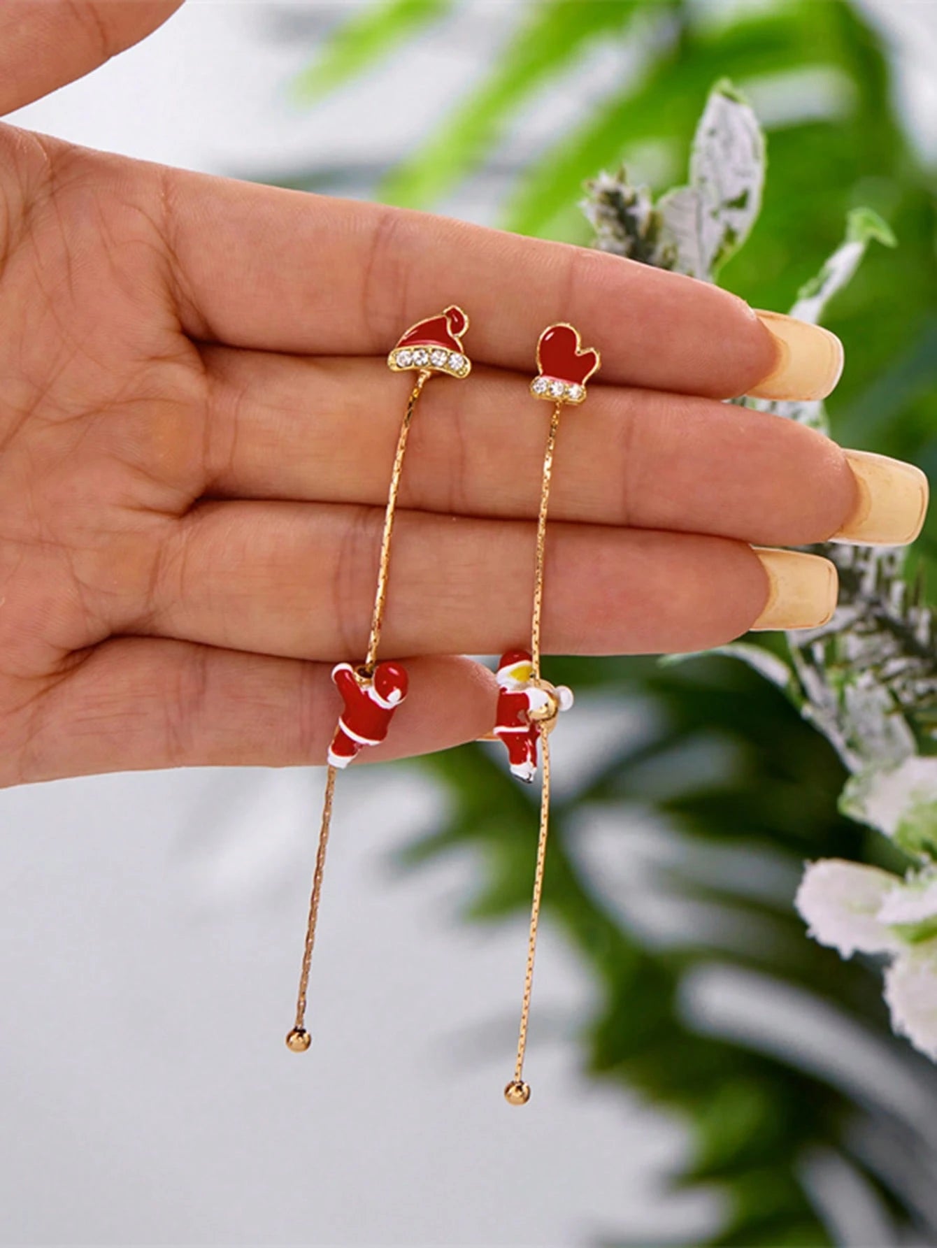 1 Pair Creative Climbing Santa Claus Earrings