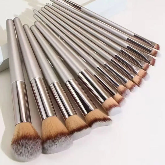10pcs/ Professional Makeup Brush Set - with soft nylon bristles, especially suitable for makeup beginners and students
